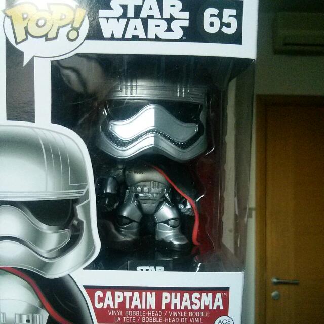 star wars captain phasma bobble