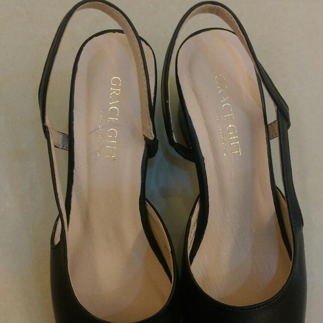 grace gift羊皮拼接镂空尖头鞋