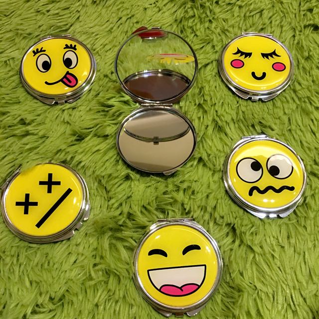 全新emoji随身小补妆镜 微信表情符号