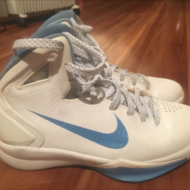 nike hyperdunk 2010