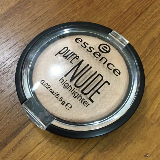 Essence Pure Nude Highlighter Health Beauty Makeup On Carousell