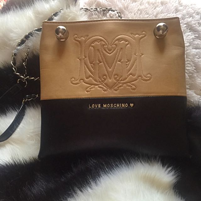 love moschino sling chain bag