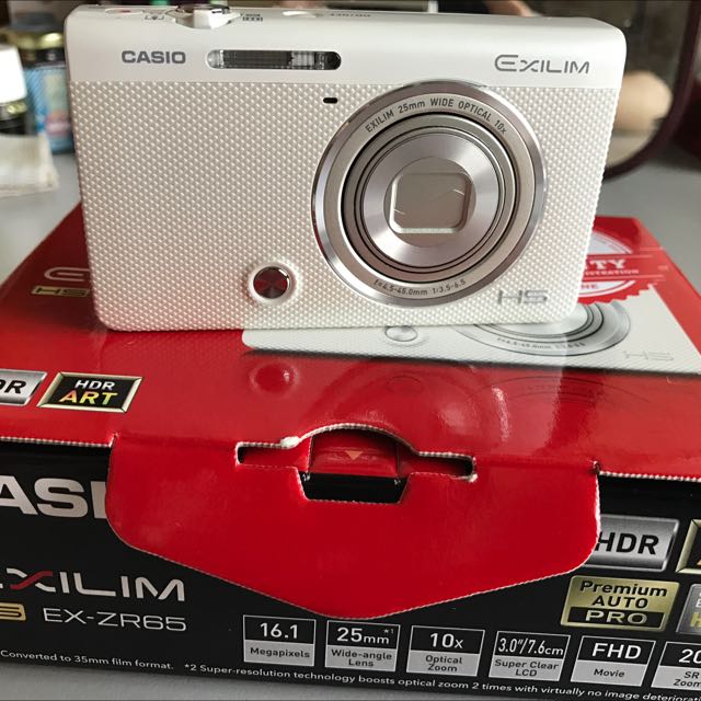 casio exilim new white