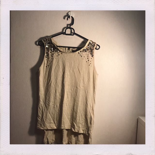 Stradivarius Nude Sequin Tank Fesyen Wanita Pakaian Wanita Di Carousell