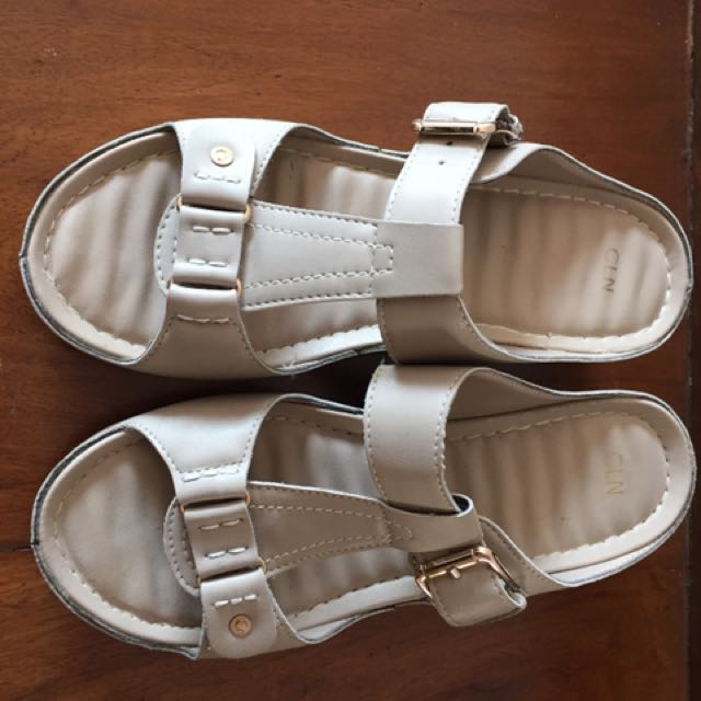 Cln Nude Beige Tan Wedge Sandals Women S Fashion Footwear Sandals On Carousell