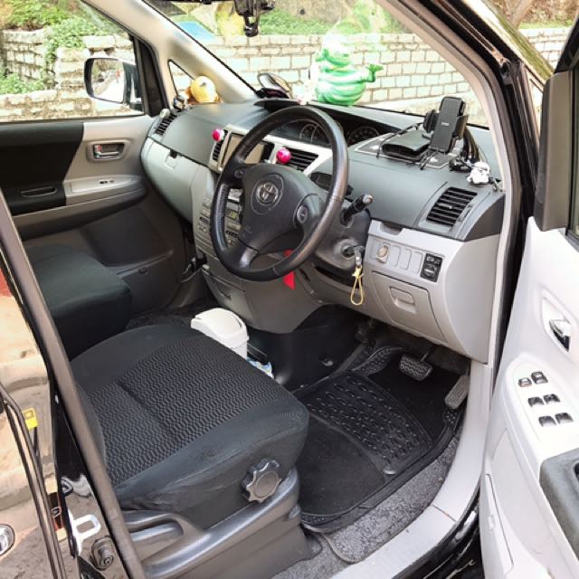 toyota 2007年 voxy 煌版