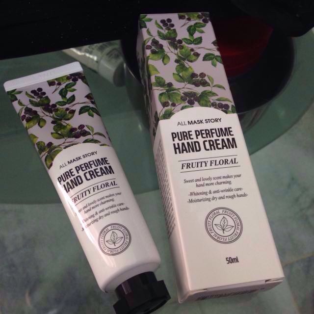 all mask story pure perfume hand cream