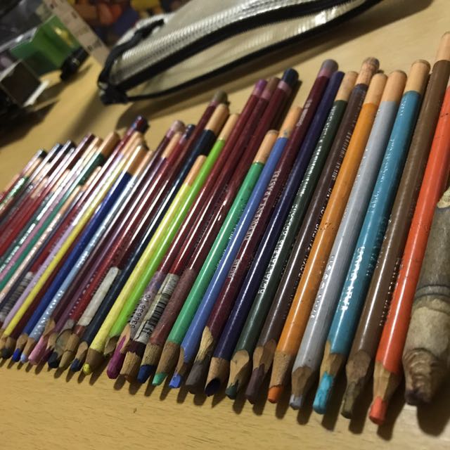 derwent pastel pencil