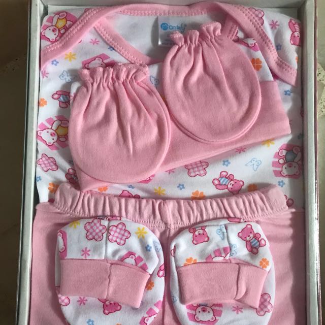 montaly 5pc baby gift set