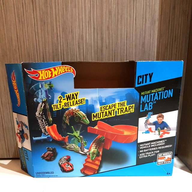 Hot Wheels Mutant Machines Mutation Lab Hobbies Toys Toys Games On Carousell