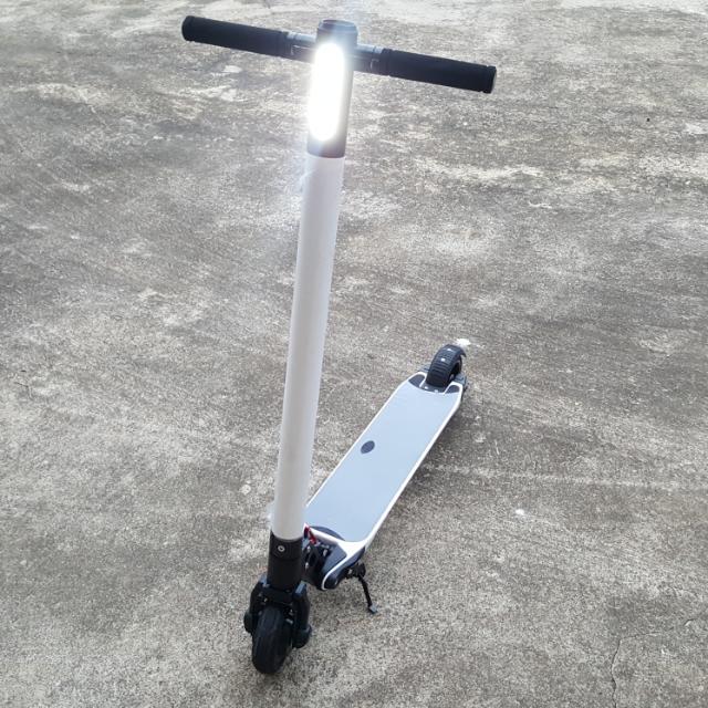 全新折叠碳纤维电动滑板车 gogoro bws 小米平衡车 小米九号 iphone