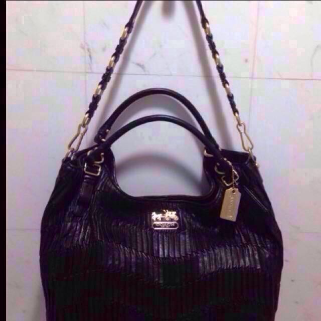 authentic leather coach bag , ideal for gift