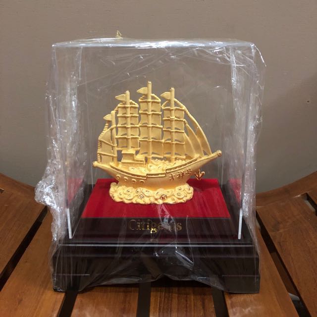 citigems plated gold ship model