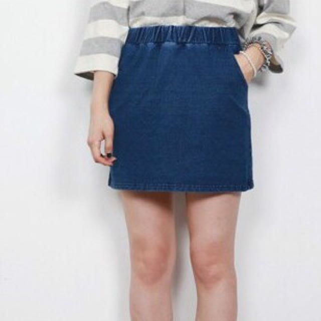 denim skirt