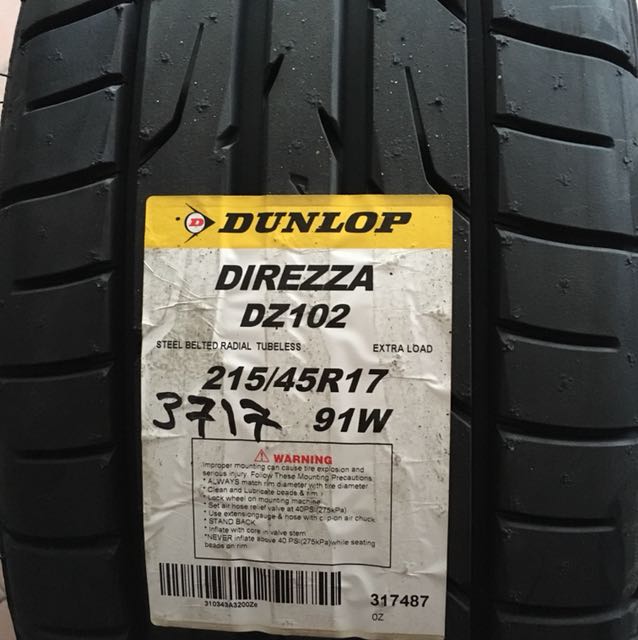 215-45-17 dunlop direzza dz102