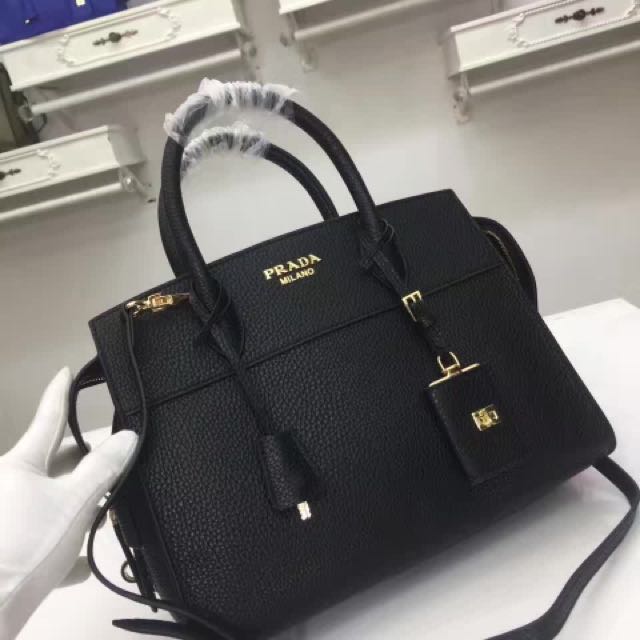 prada saffiano