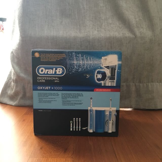 bnib oral-b oxyjet   1000 power toothbrush
