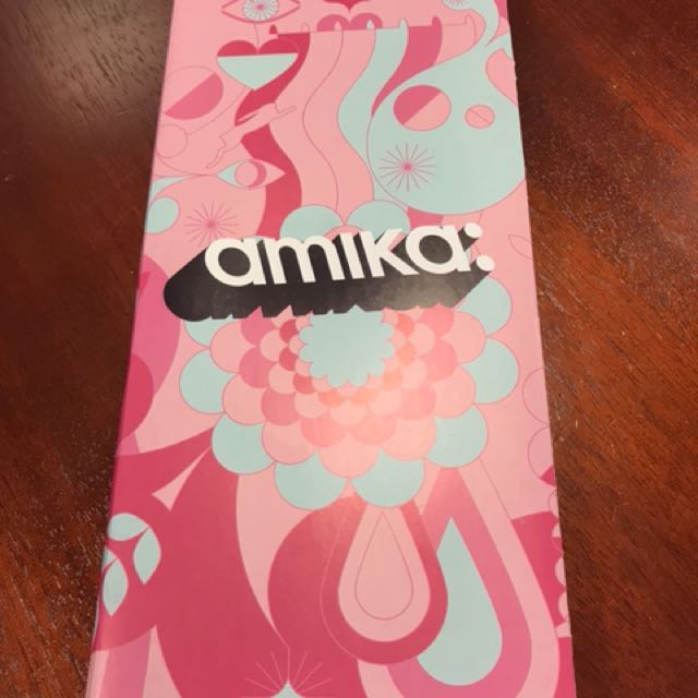 10 x amika $100 gift vouchers - worth $1000