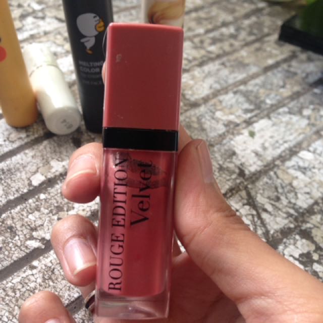 Bourjois Rouge Edition Velvet Happy Nude Year Kesehatan Kecantikan