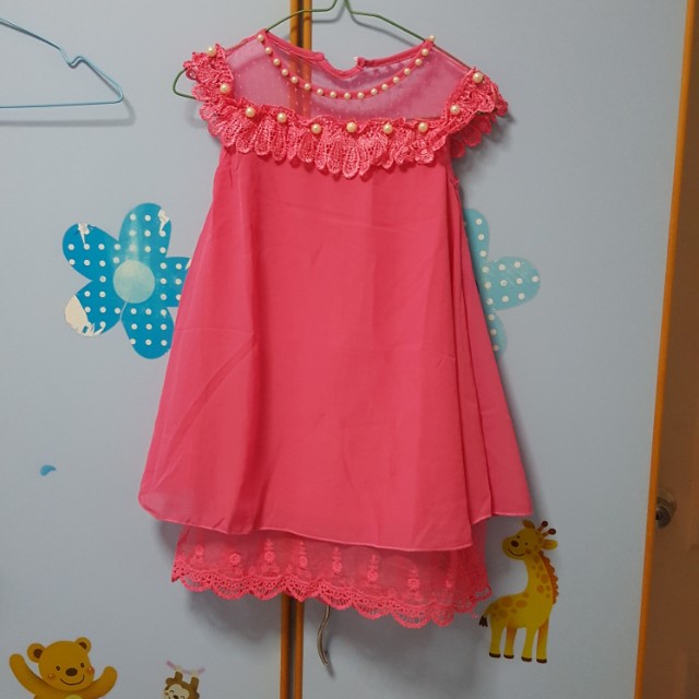 pink dress