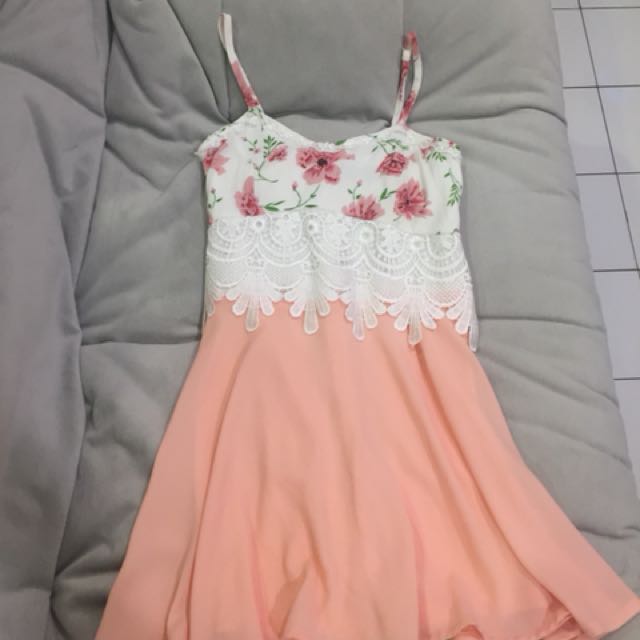 pink dress