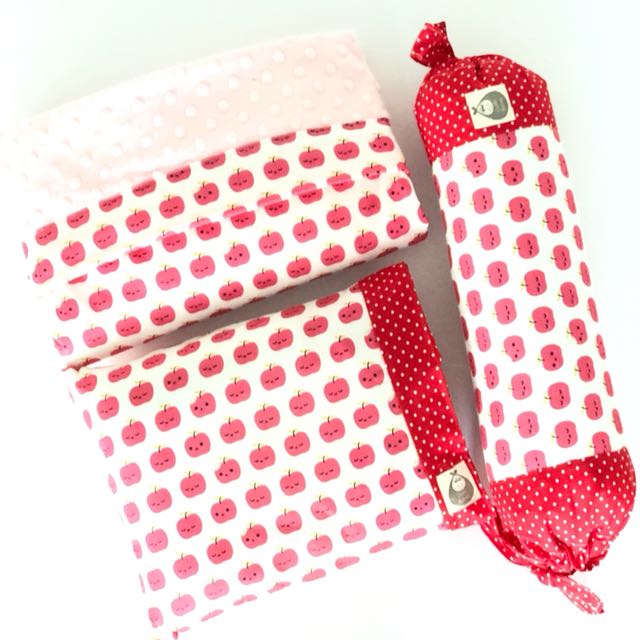 little apples 3 piece baby gift set
