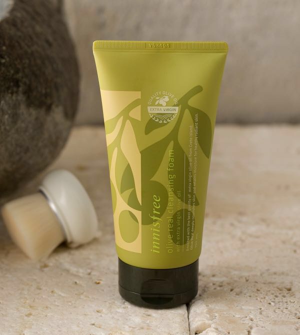 innisfree real olive cleansing foam