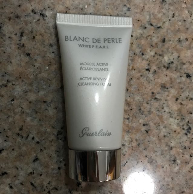 guerlain blanc de perle active reviving cleansing foam