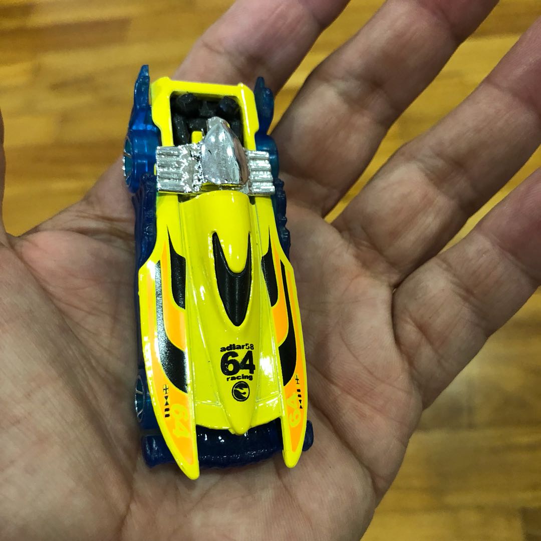 Hot Wheels Mad Splash Hobbies Toys Toys Games On Carousell