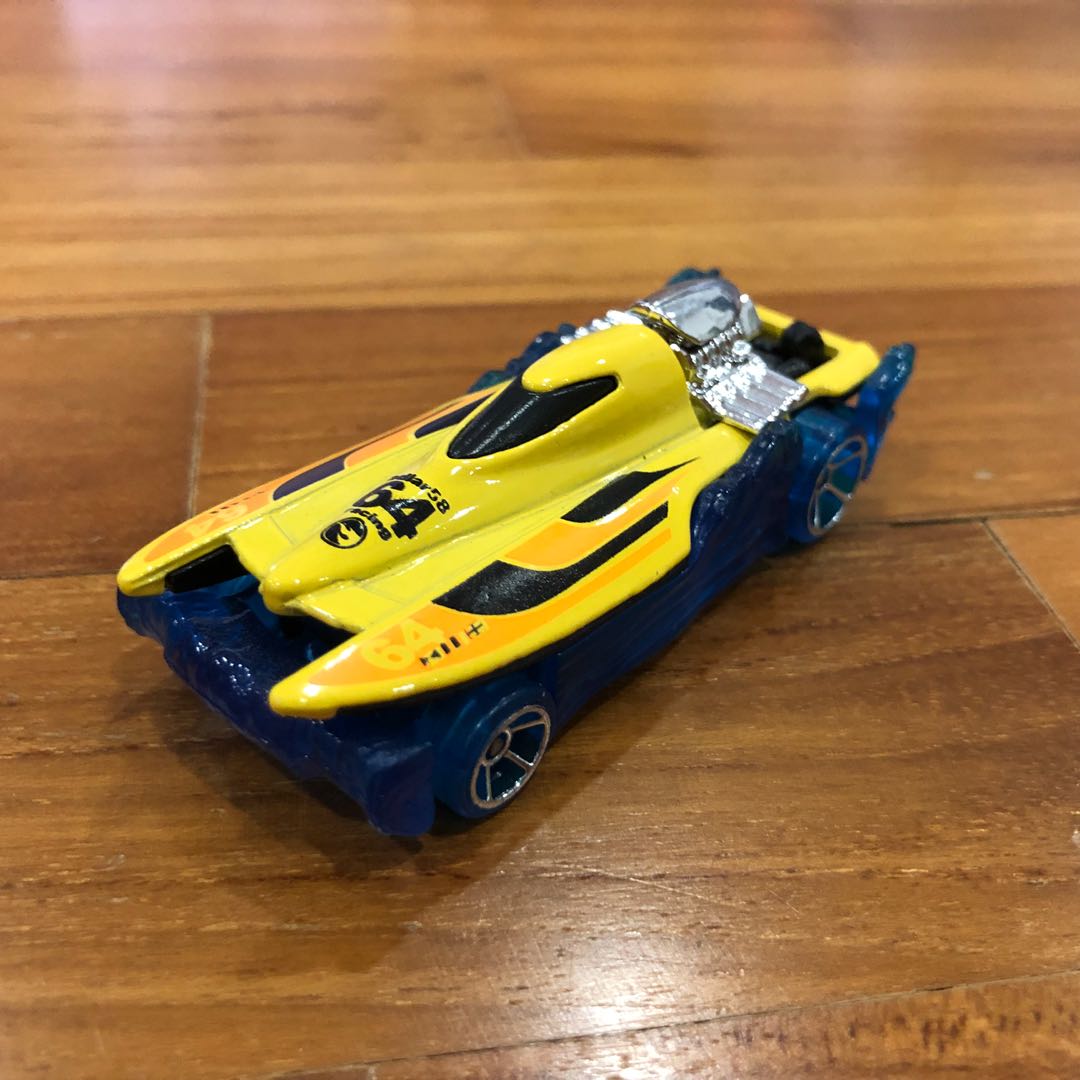 Hot Wheels Mad Splash Hobbies Toys Toys Games On Carousell