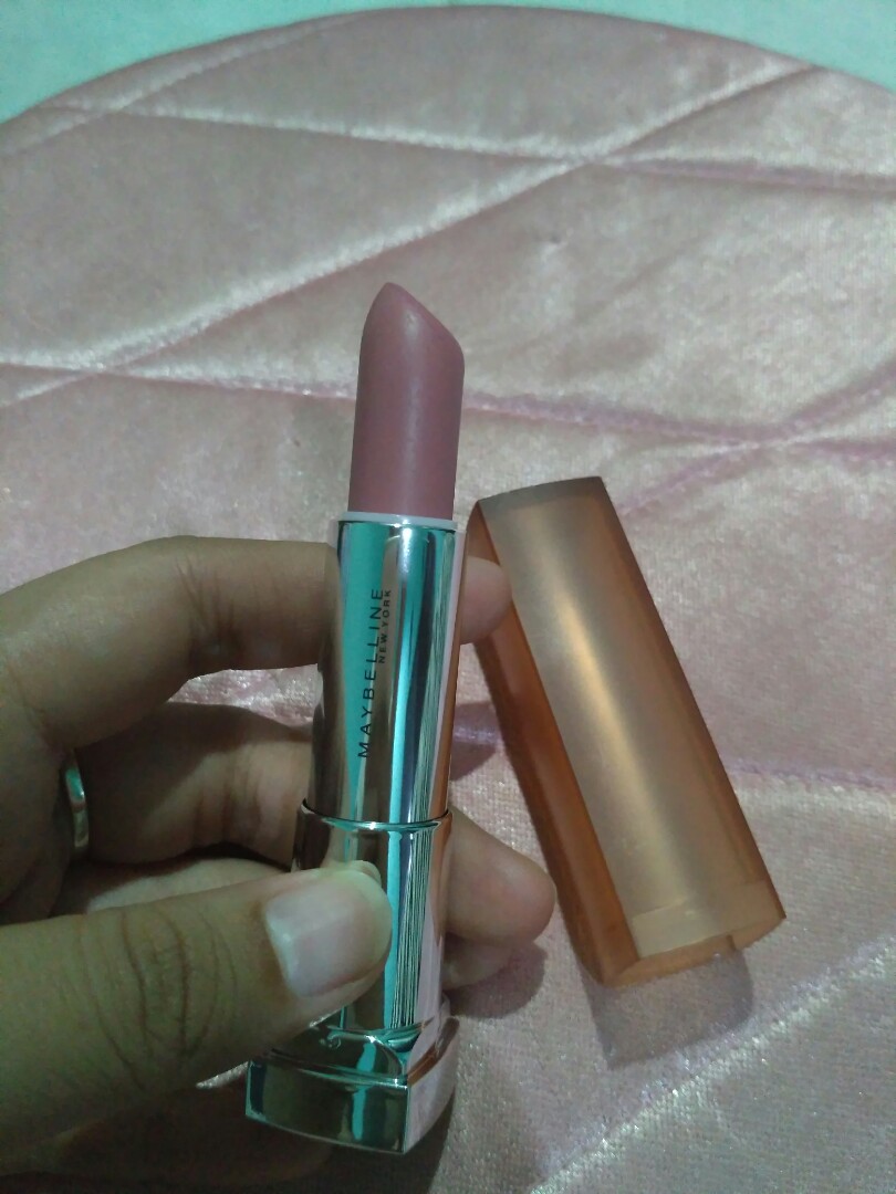 Maybelline Powder Matte Lipstick Nude Illusion Kesehatan Kecantikan Rias Wajah Di Carousell