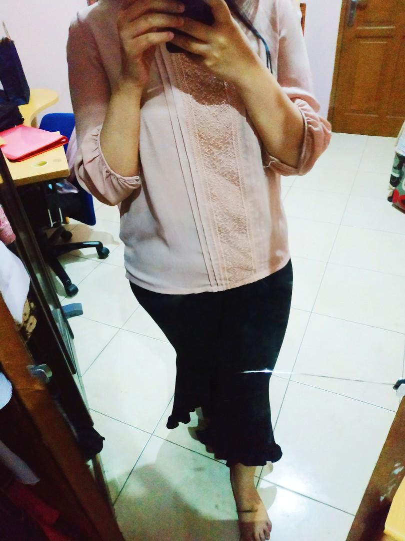 Nude Blouse Fesyen Wanita Pakaian Wanita Di Carousell