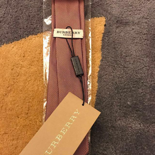 burberry tie(new)