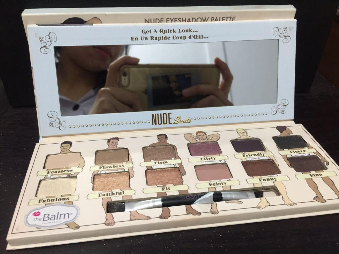 The Balm Nude Dude Palette Kesehatan Kecantikan Rias Wajah Di Carousell