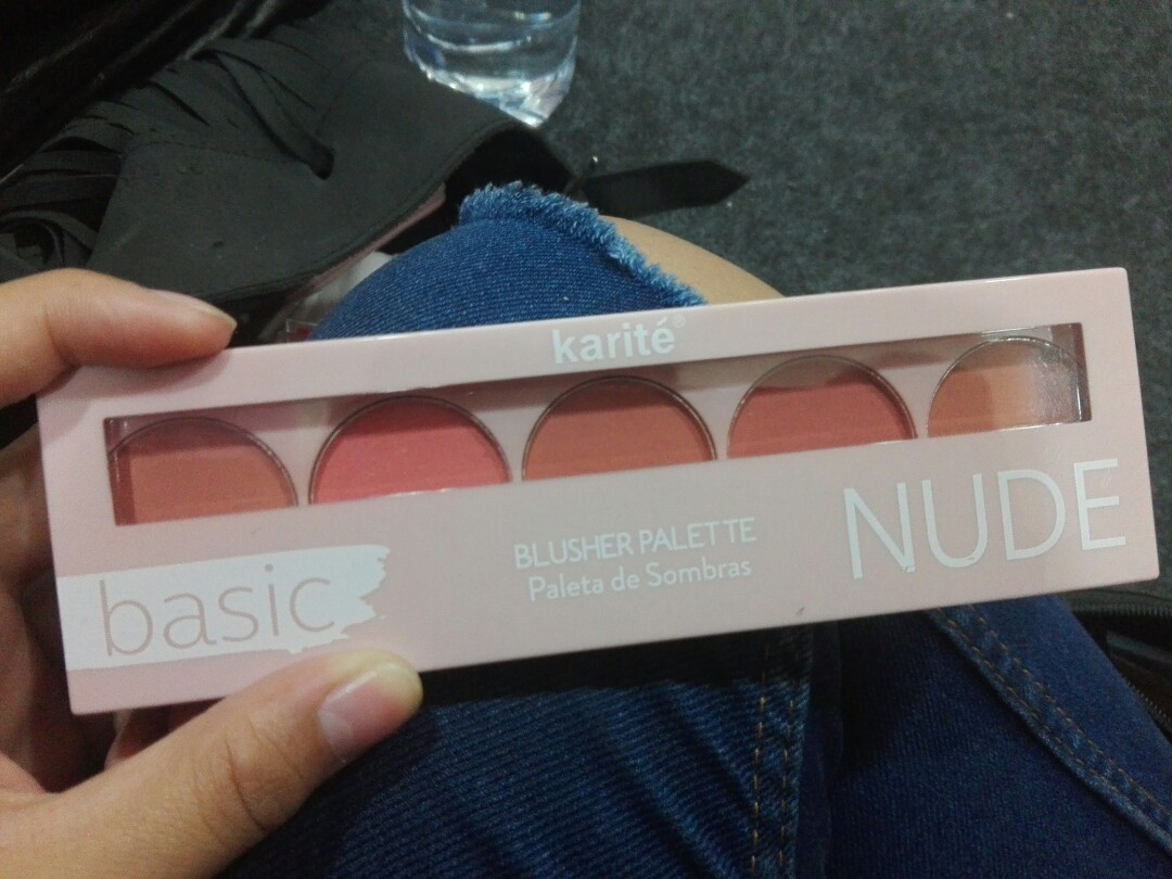 Blusher Palette Nude Kesehatan Kecantikan Rias Wajah Di Carousell