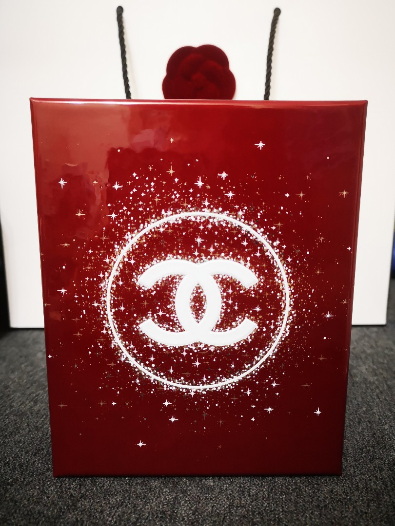 *free shipping* chanel 2018 christmas gift box