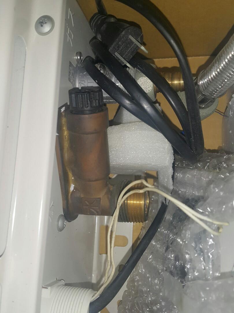 樱花电热水器(摇控定温)