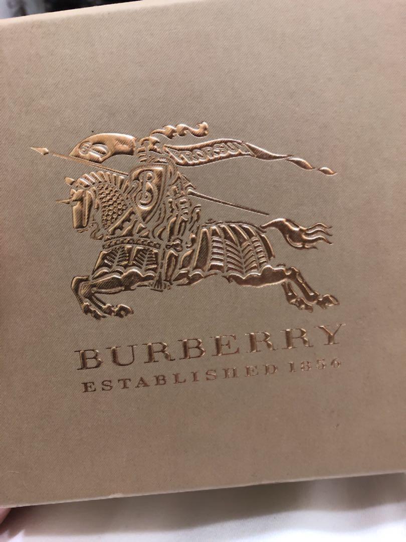 burberry 战马