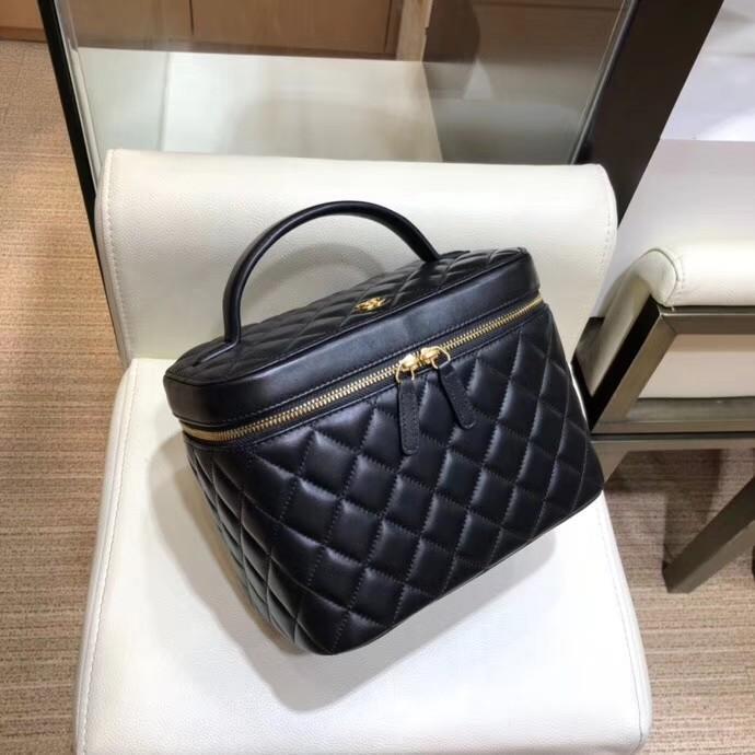 real vip giftchanel小羊皮化妆袋