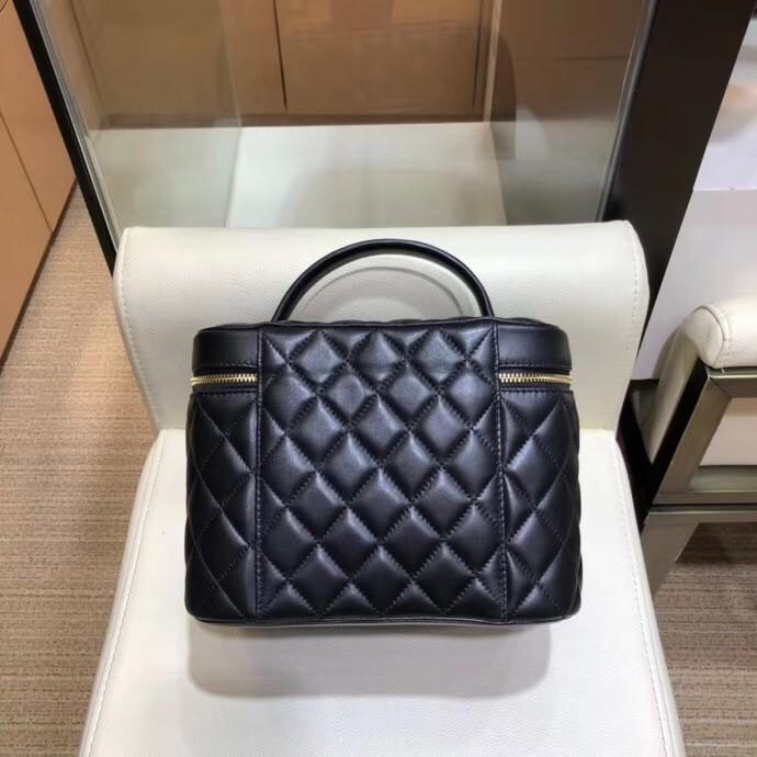 real vip giftchanel小羊皮化妆袋