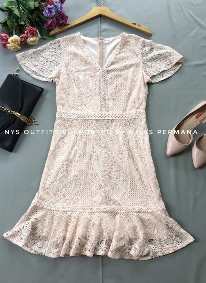 Mididress Nude Mermaid Lace Fesyen Wanita Pakaian Wanita Gaun Rok