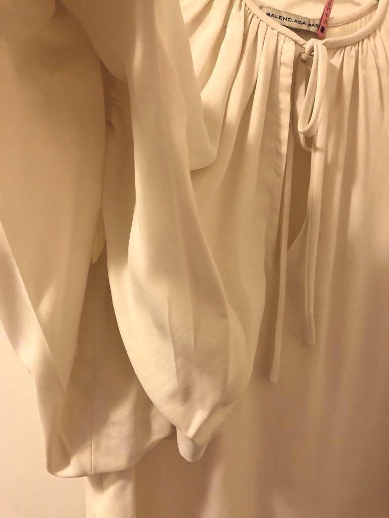 出清balenciaga 米白色混丝上衣