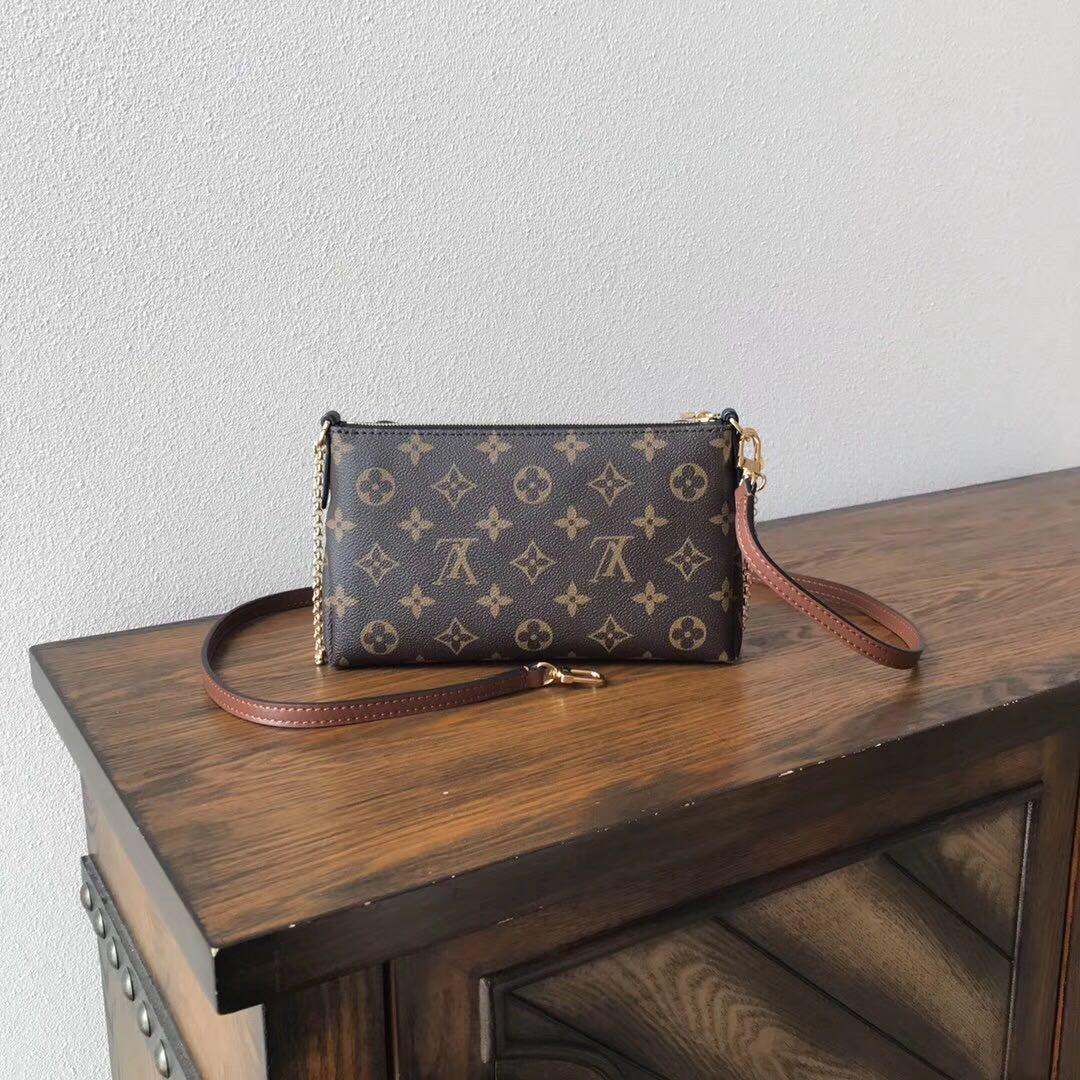 lv pallas clutch