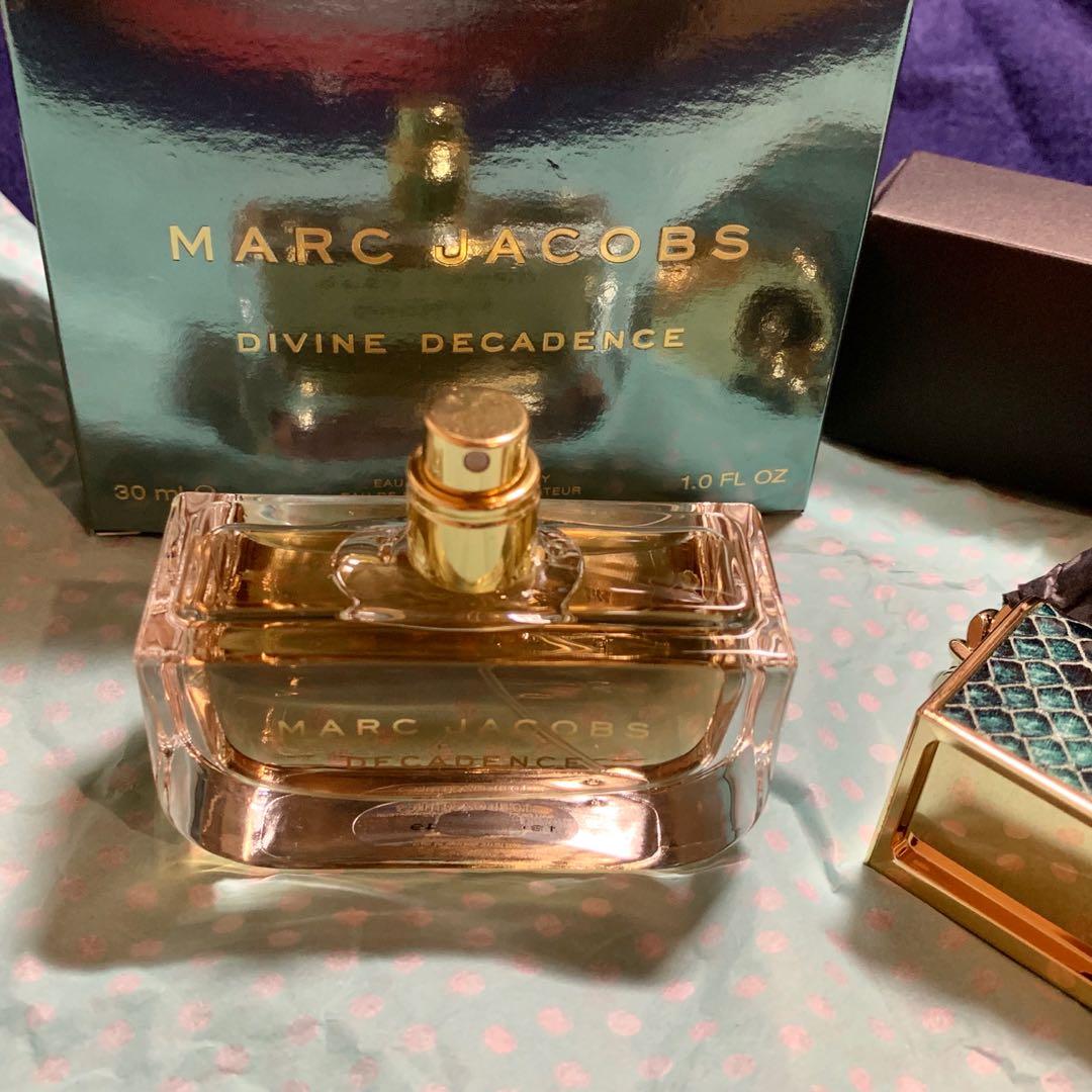 香水marc jacobs decadence