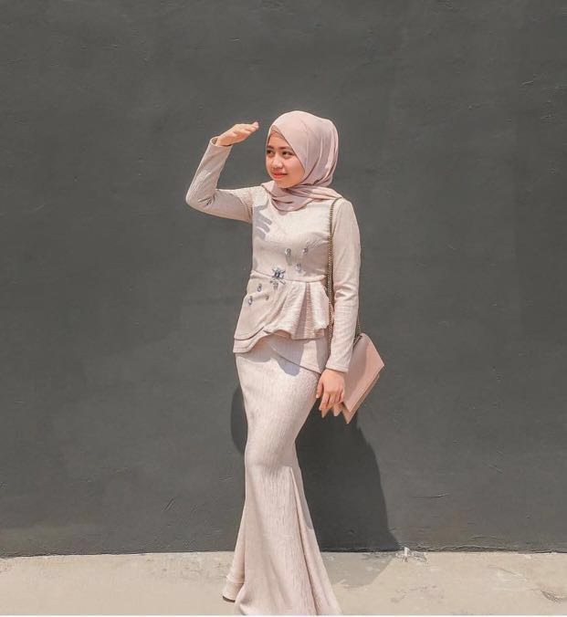 Jannahnoe Zahirah Kurung Nude Women S Fashion Muslimah Fashion Baju