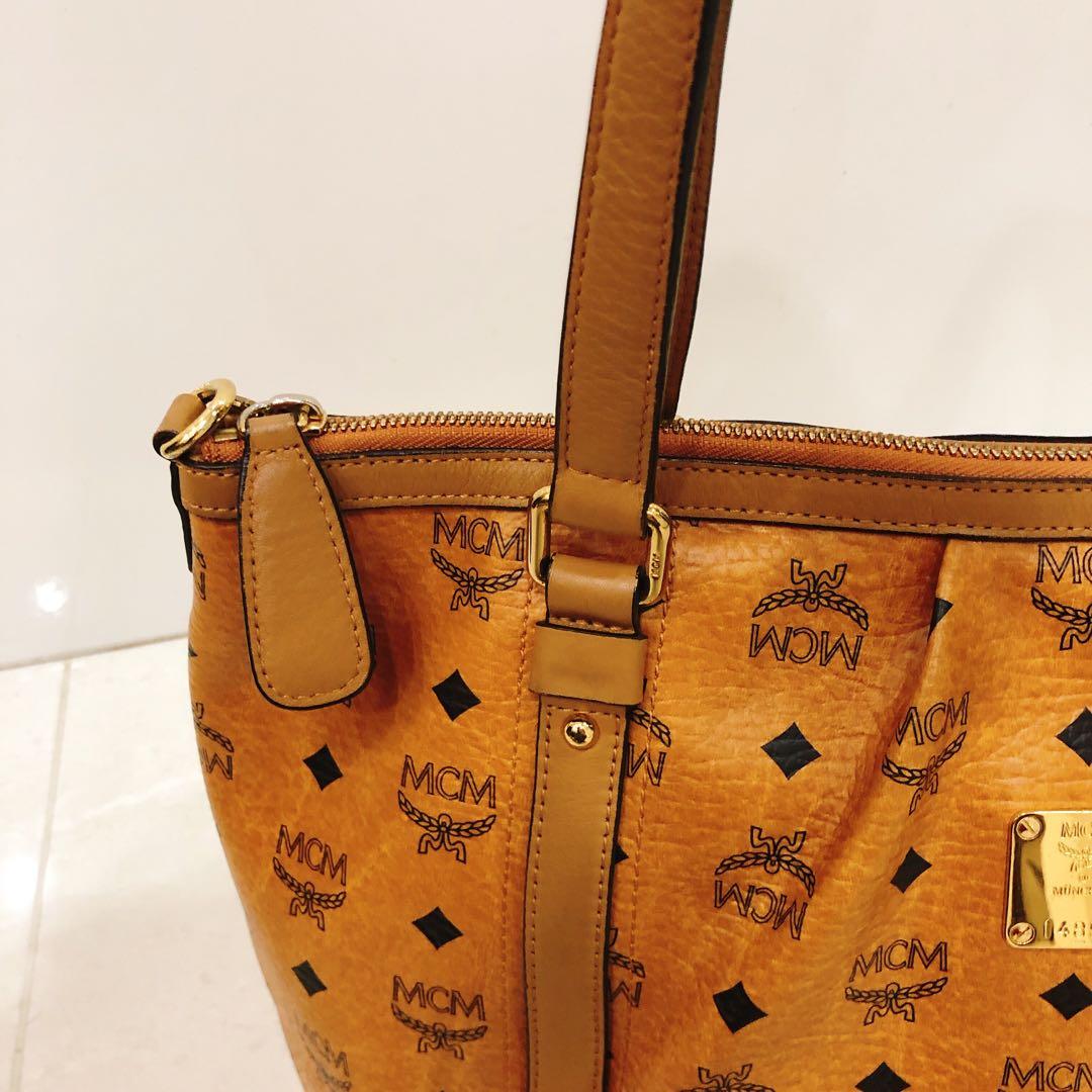 bag brand: mcm 材质: leather (genuine) 7 months ago 在 包包 mcm