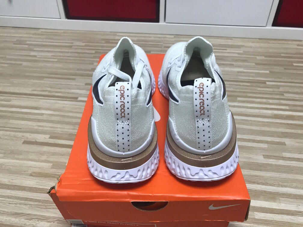 全新nike epic react flyknit2 玫瑰金, 女装, 女装鞋