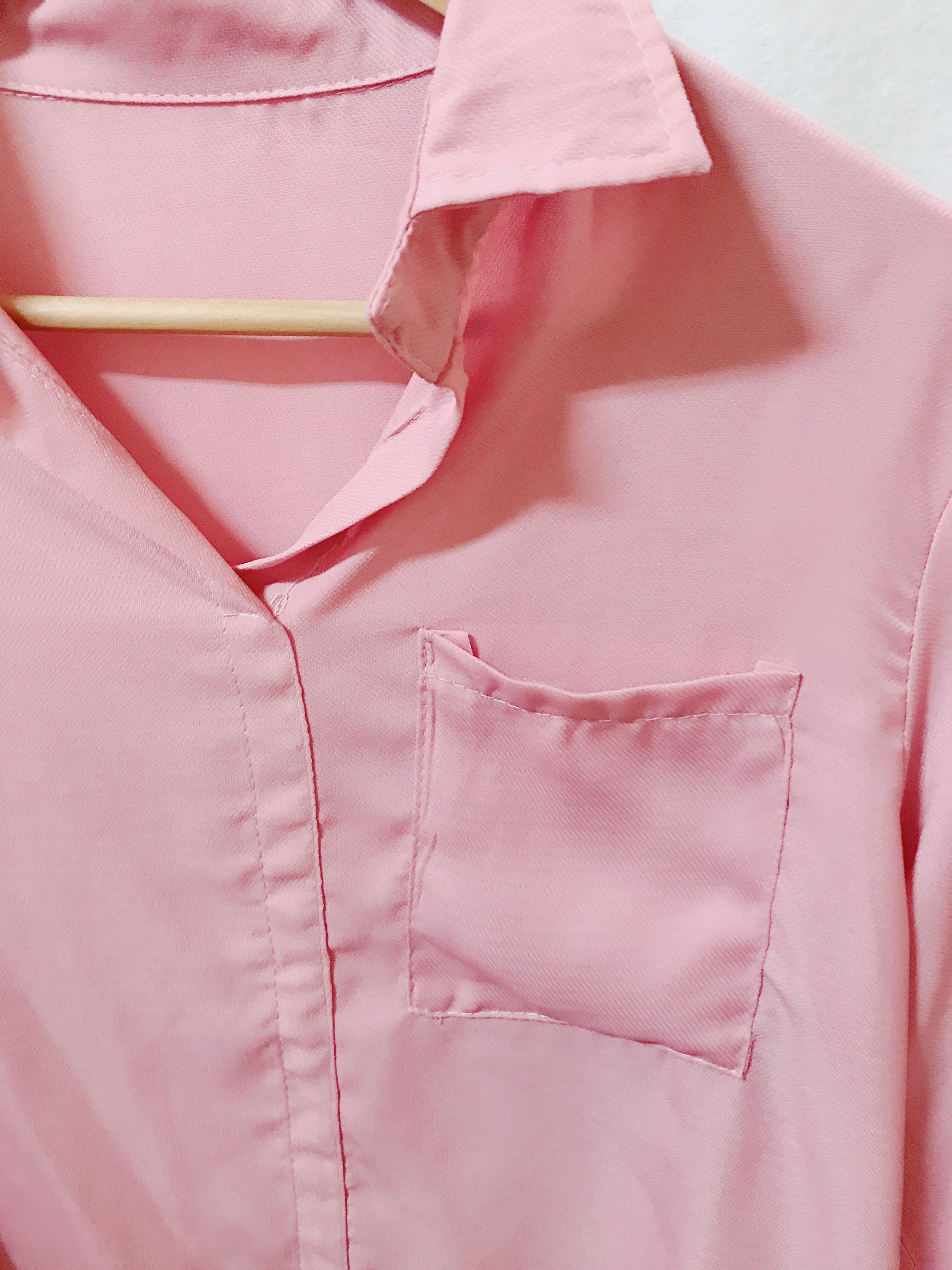 粉色衬衫