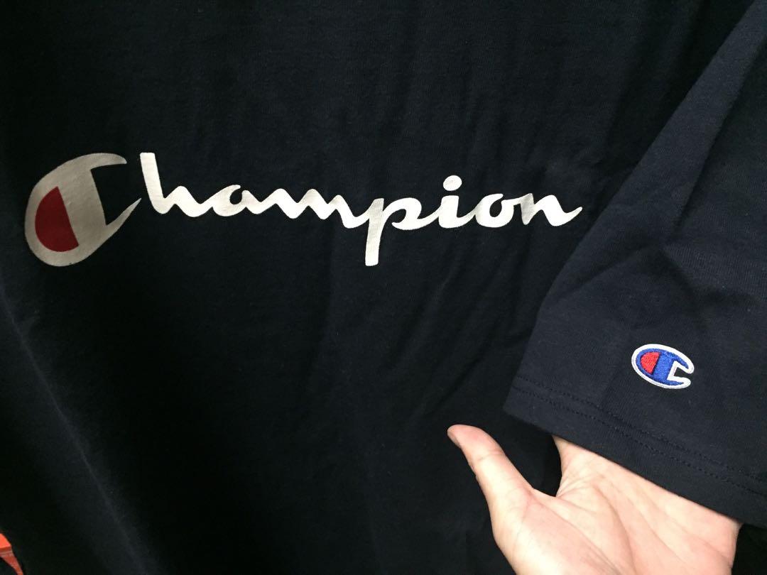 champion 草写 原价980 冠军logo t 衣服 版偏大 全新