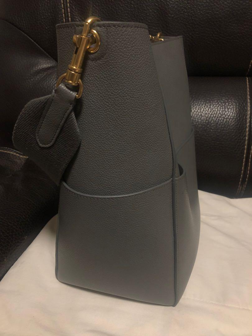 celine sangle bucket bag